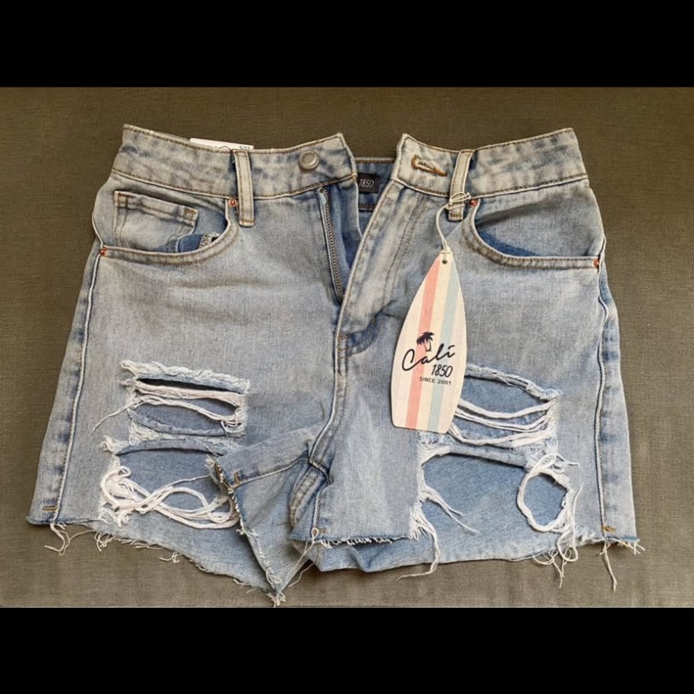 Olivaceous Light Blue Denim Shorts with Butterfly Patch